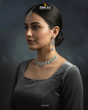 Classic Zircon Necklace
