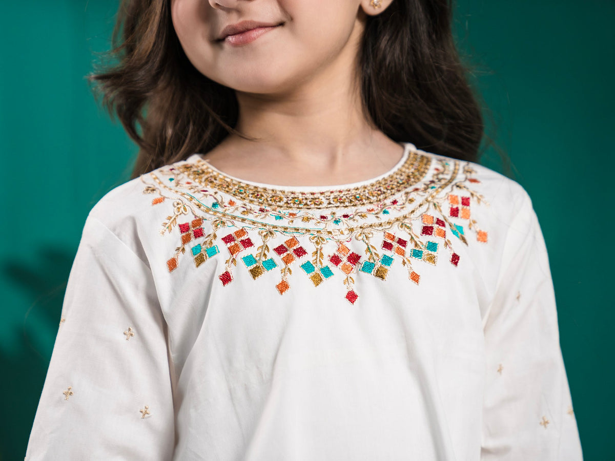Girls Summer 2Pcs Embroidered Suit VG63-A