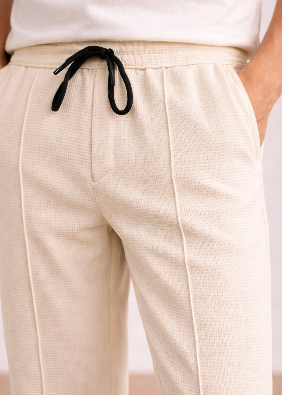 THE STRAIGHT FIT TROUSER-BEIGE