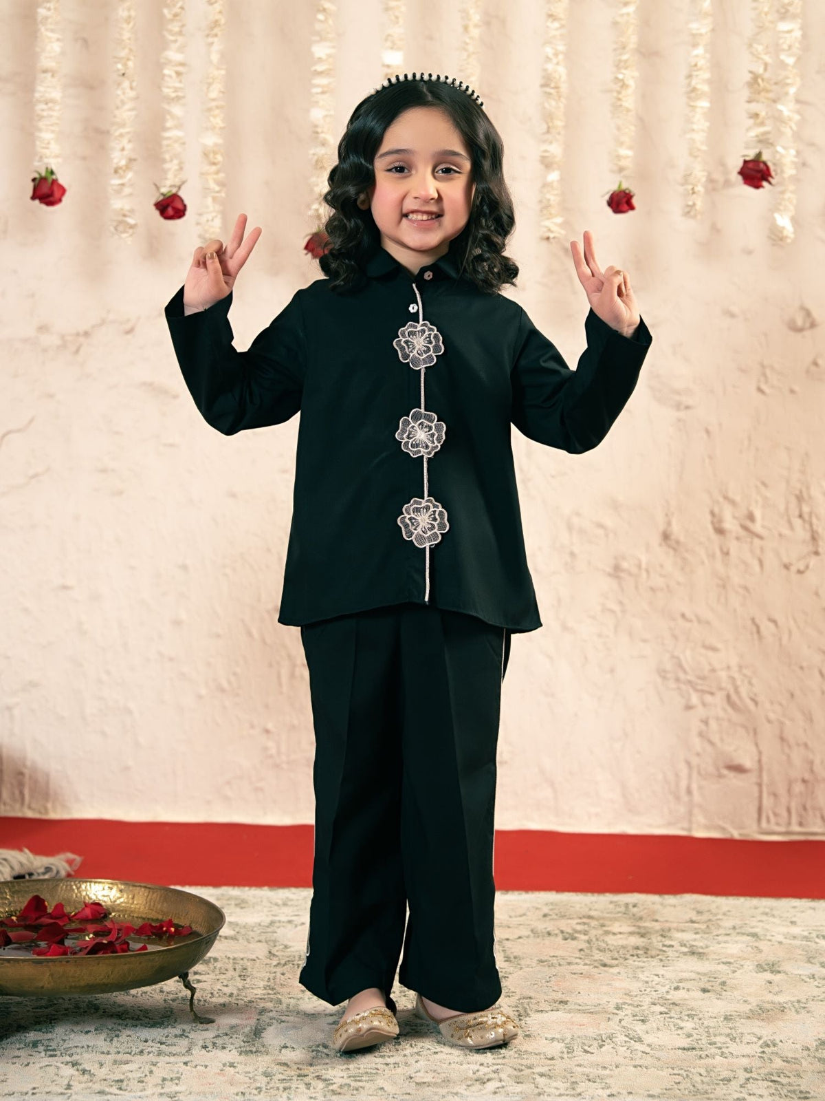 Girls Winter 2Pcs Embroidered Suit VG182-B