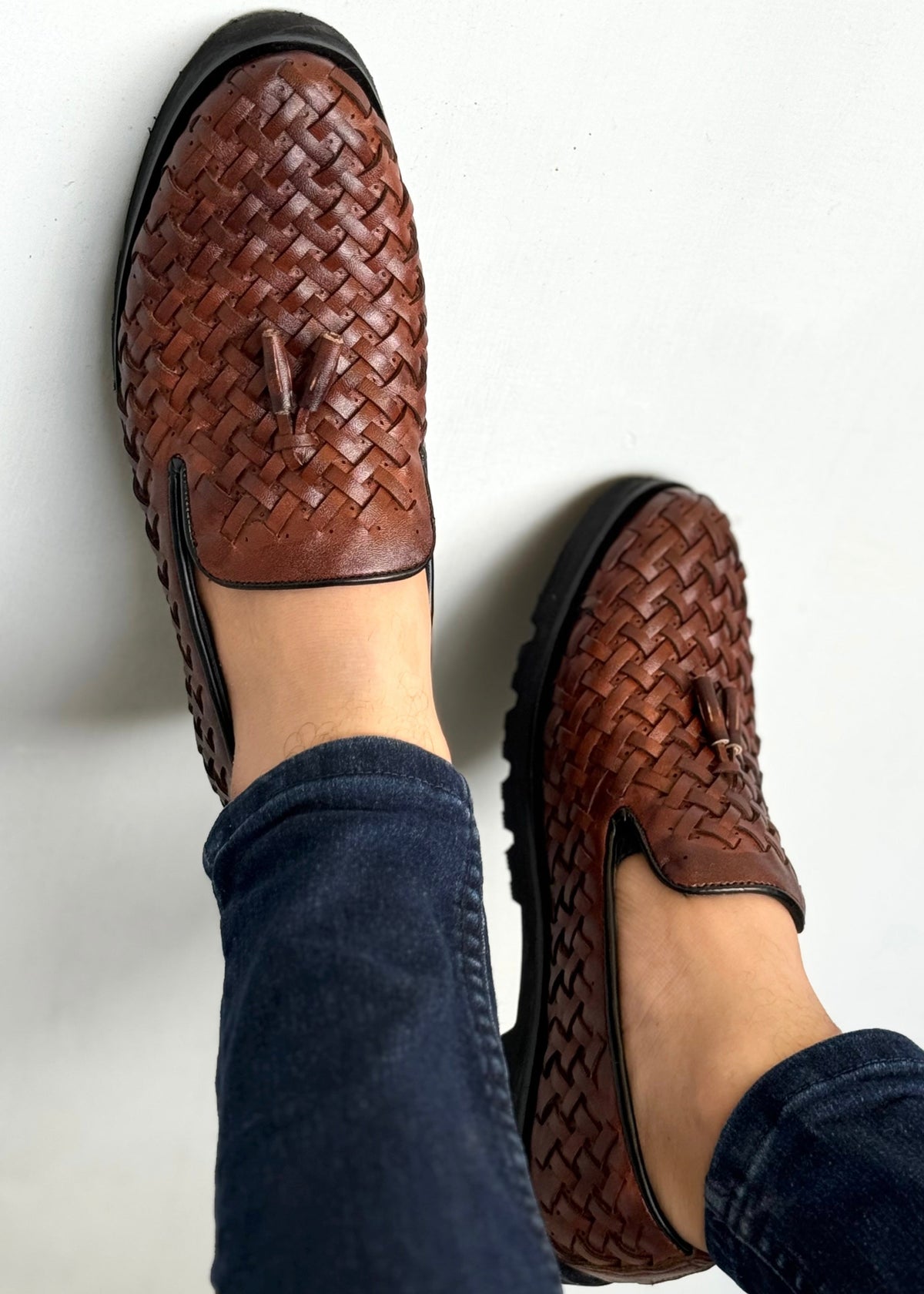0070 WALK THE TALK: SHOES COMFORT MEET CLASS-FT