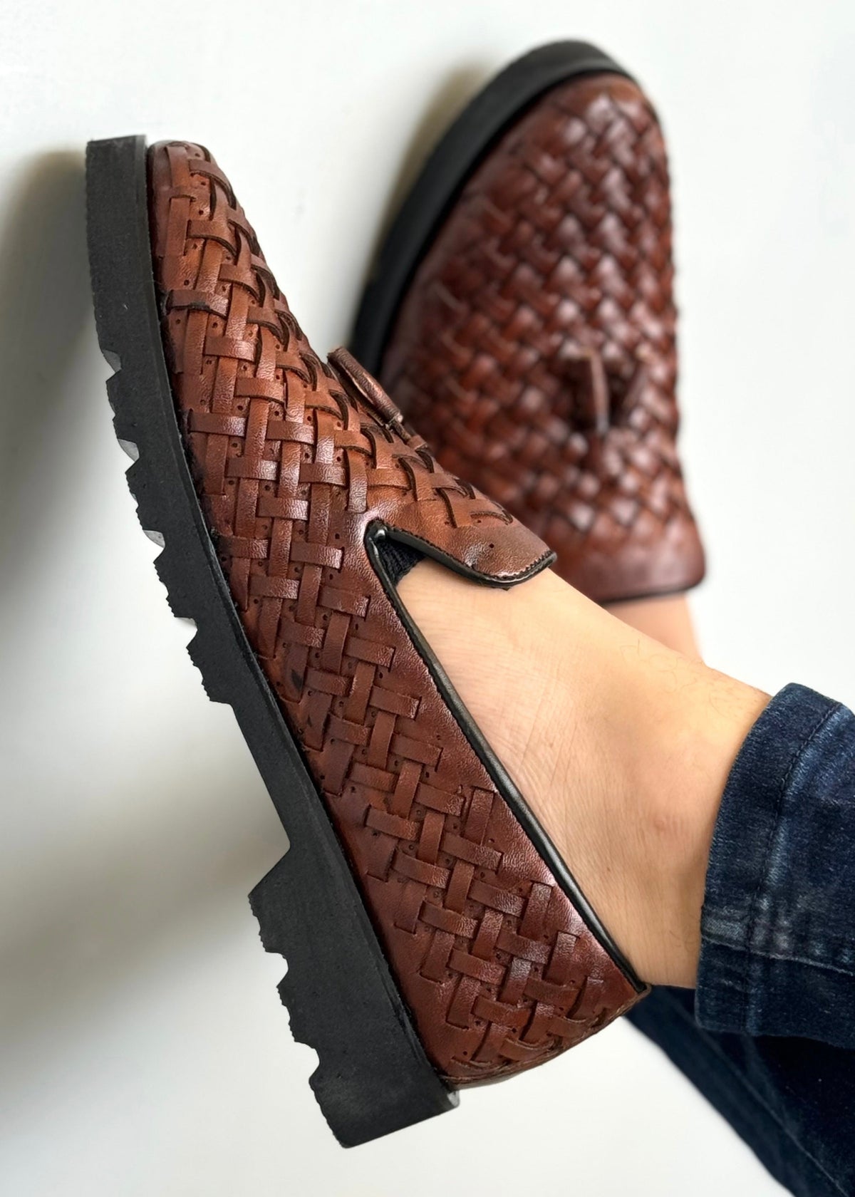 0070 WALK THE TALK: SHOES COMFORT MEET CLASS-FT