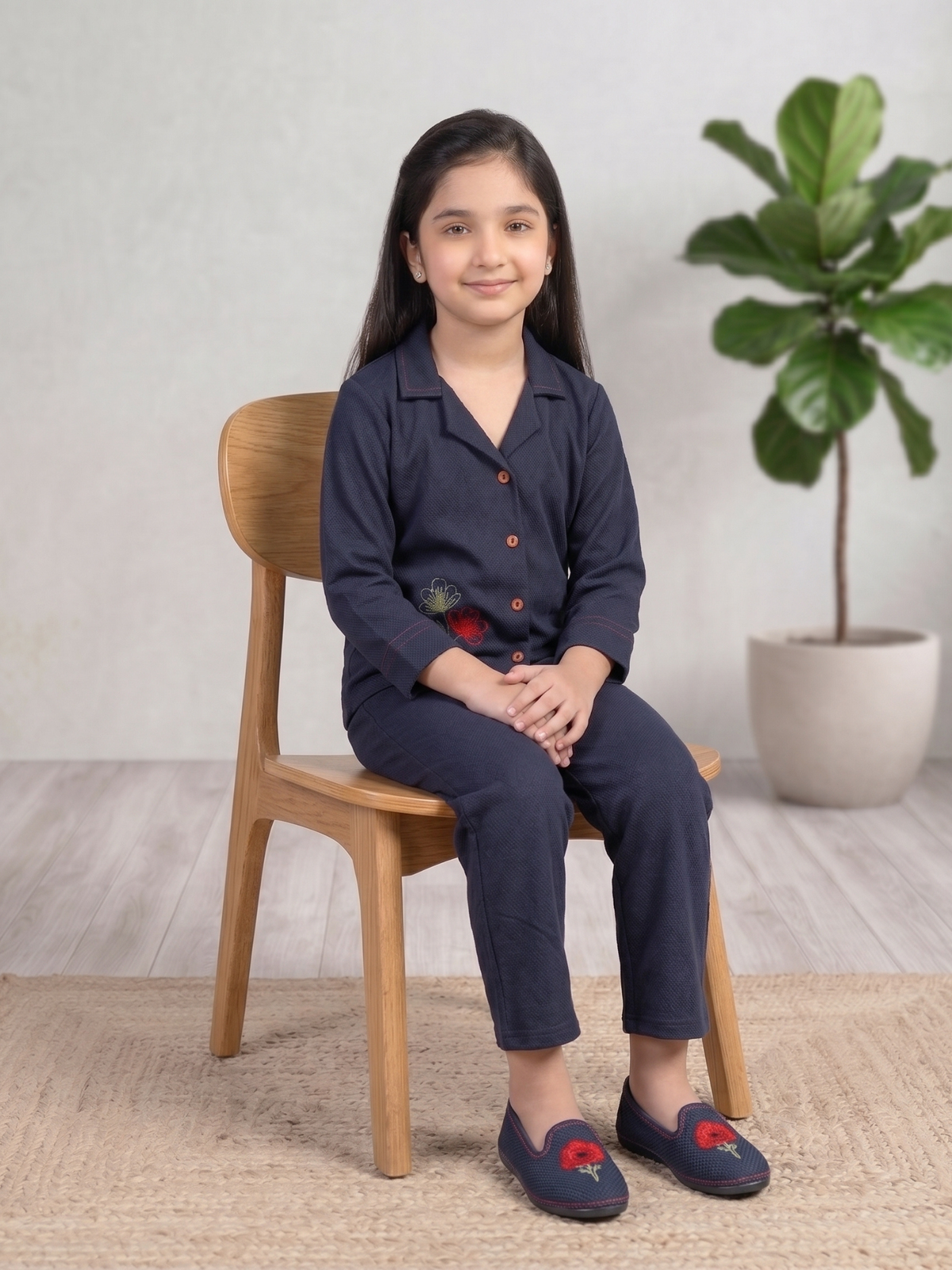 Girls Winter 2Pcs Embroidered suit VG217-A