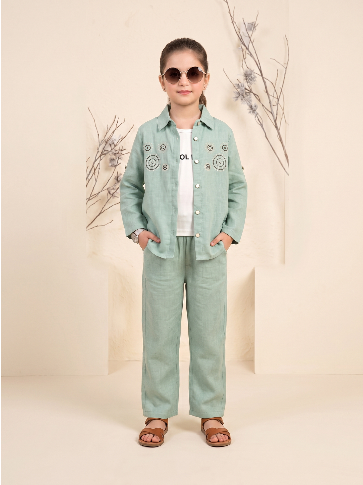 Girls Winter 3Pcs Embroidered Suit VCHN01-F