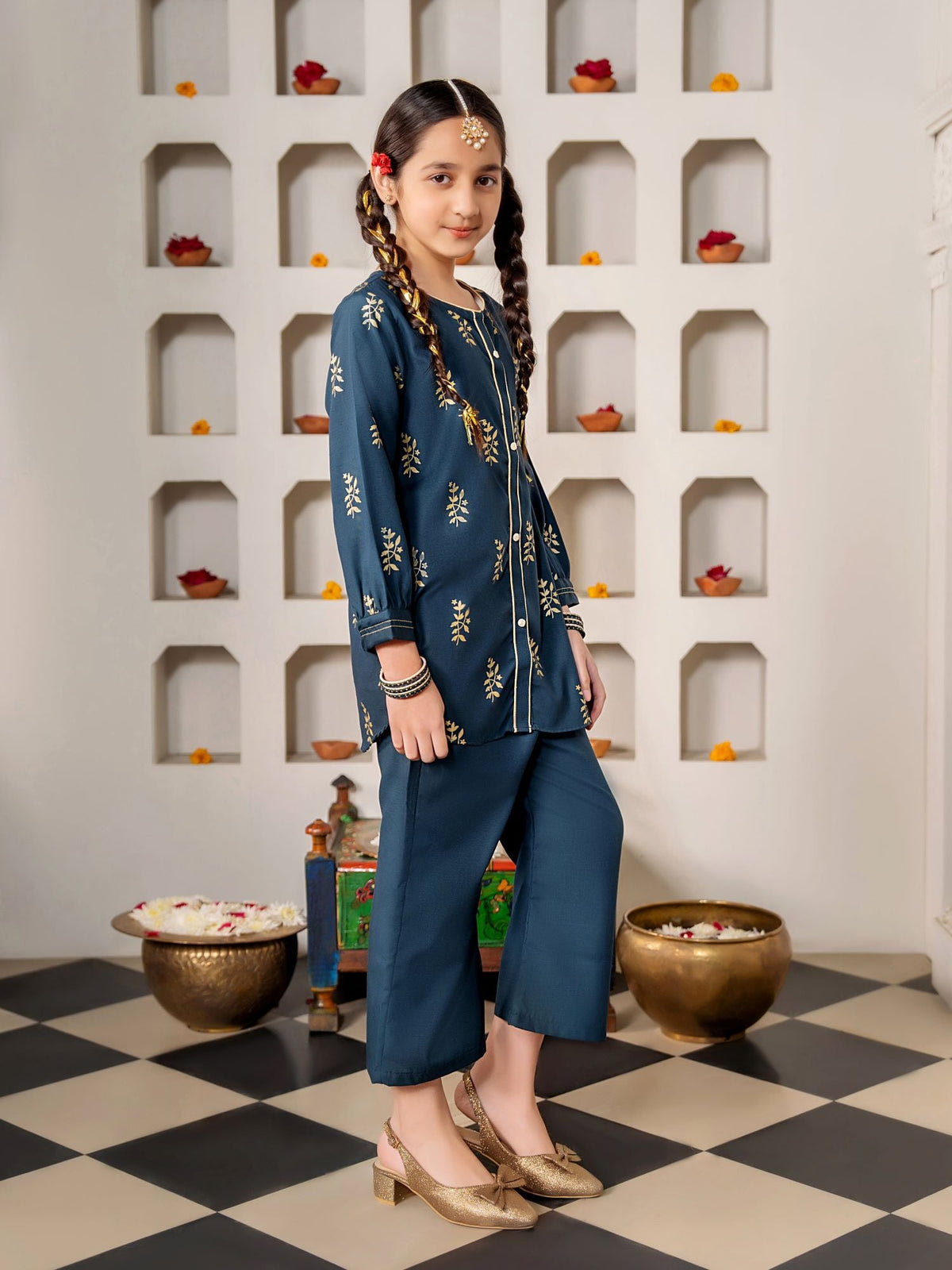 Girls Summer 2Pcs Embroidered Suit VG111-A