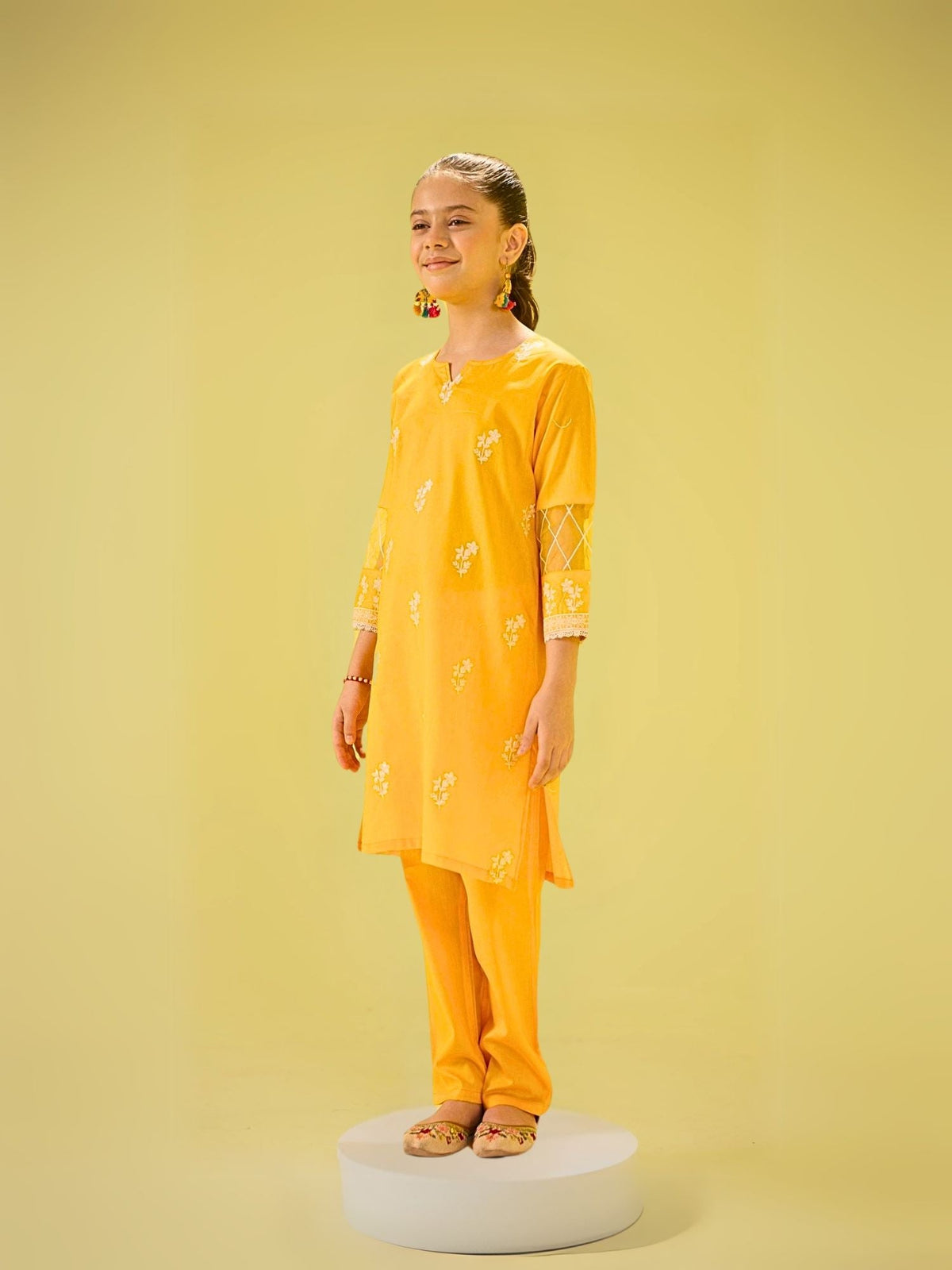 Girls Summer 2Pcs Embroidered Suit VG145-C