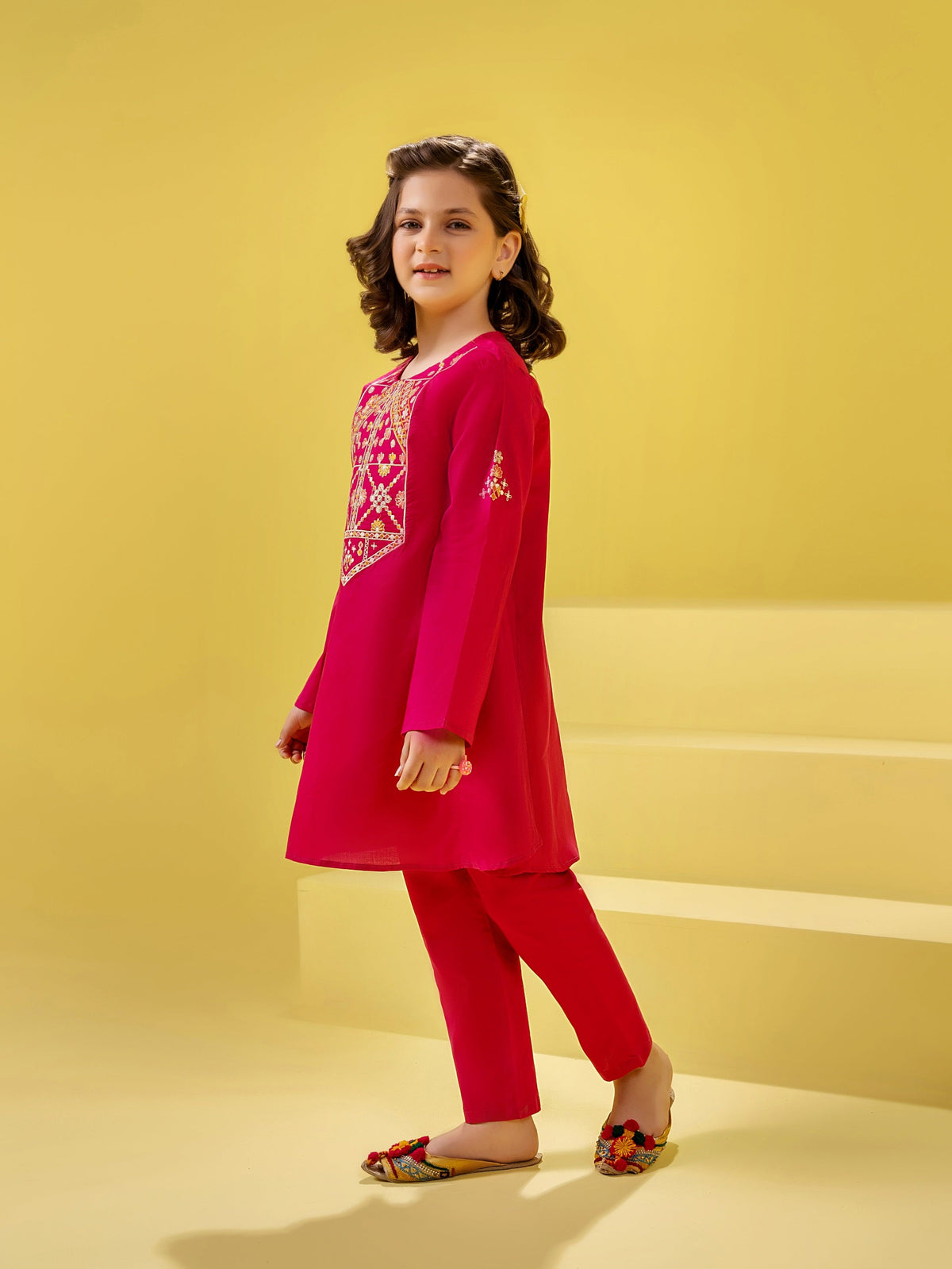 Girls Summer 2Pcs Embroidered Suit VG159-A