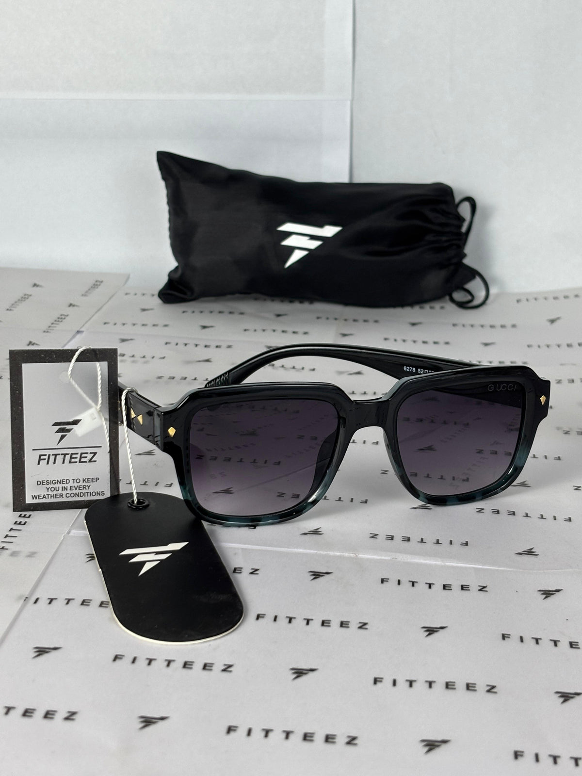 THE RIGHT GLASSES MAKE EVERYTHING BRIGHTER.