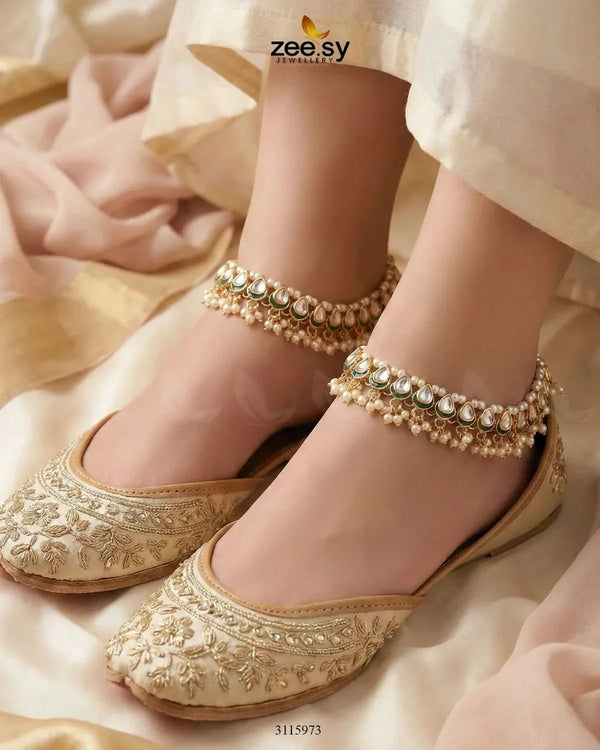 Evia Anklet