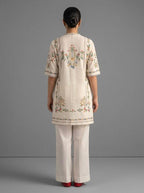 digibazar:/products/web_af1bebb3-fafa-4fd9-81de-4b9ce5be34c6.jpeg